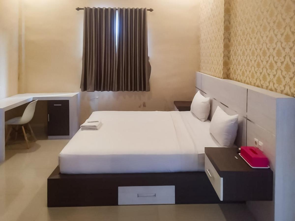 فندق Reddoorz Syariah Near Sultan Syarif Kasim II Airport بيكانبارو المظهر الخارجي الصورة